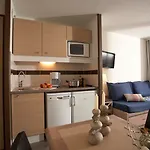 Sowell Residences Le Port تروفيي سور مير