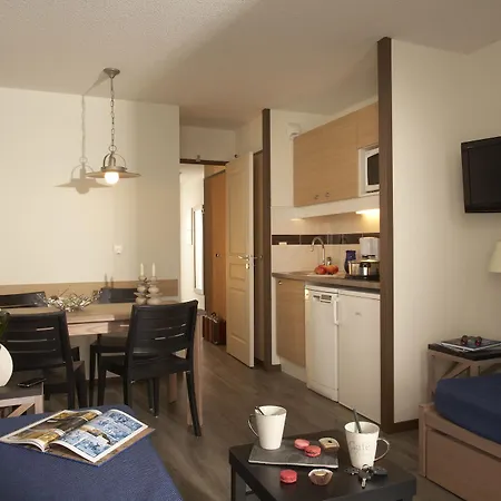 Апарт-отель Sowell Residences Le Port 3*