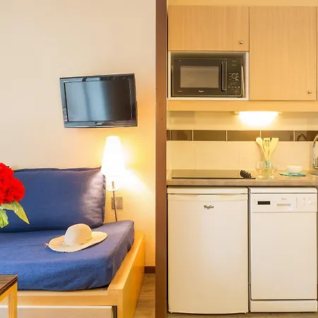 מלון דירות Sowell Residences Le Port 3*