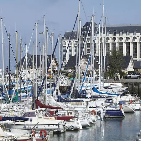 Appart hôtel Sowell Residences Le Port
