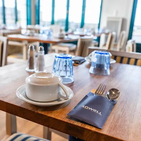 Sowell Residences Le Port Aparthotel 3*