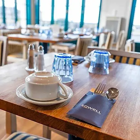 아파트호텔 Sowell Residences Le Port 3*