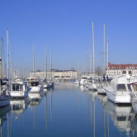 Sowell Residences Le Port 3*