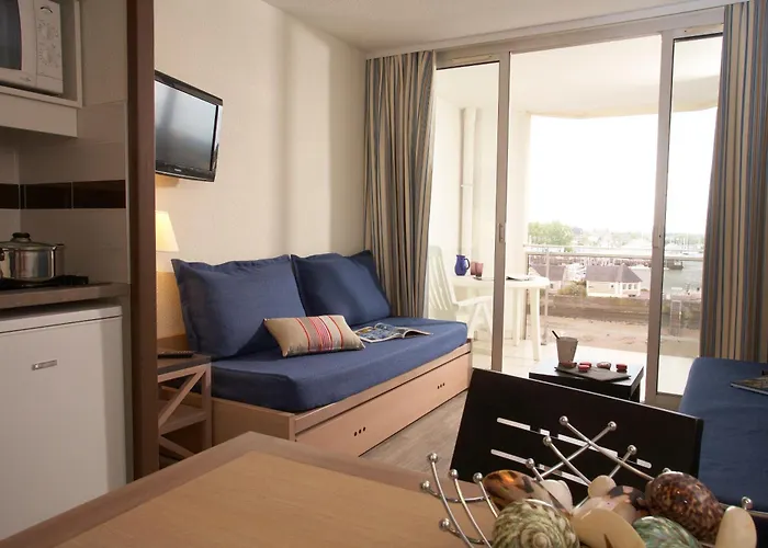 Sowell Residences Le Port تروفيي سور مير