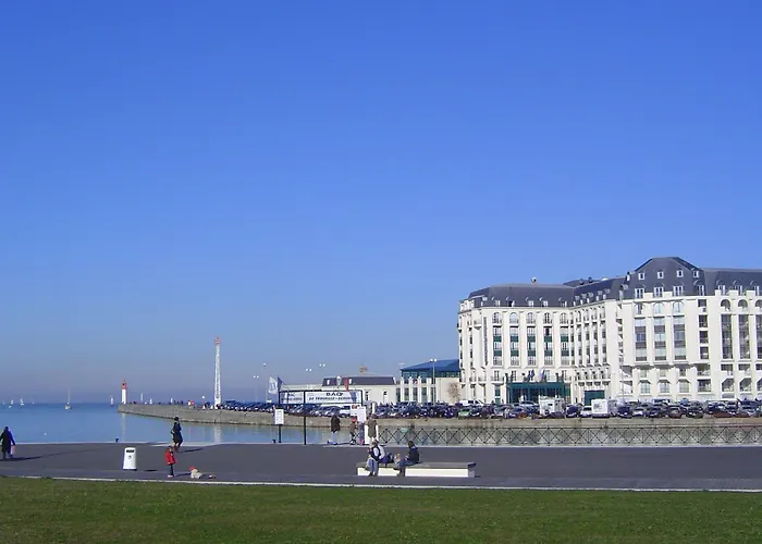 Апарт-отель Sowell Residences Le Port