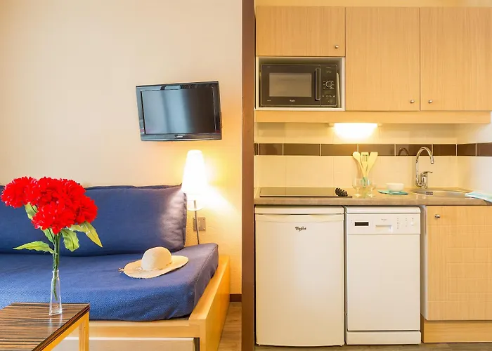 Апарт-отель Sowell Residences Le Port 3*