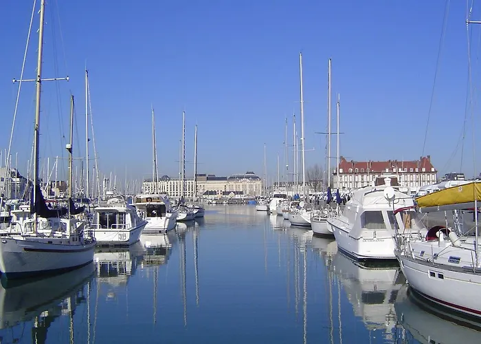 Sowell Residences Le Port 3*