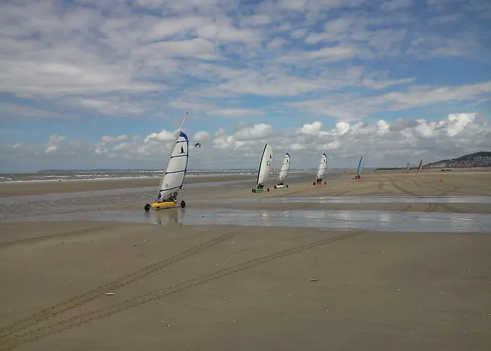 Апарт-отель Sowell Residences Le Port Трувиль-сюр-Мер