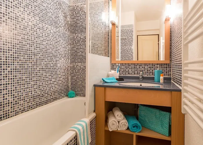 Sowell Residences Le Port Апарт-отель