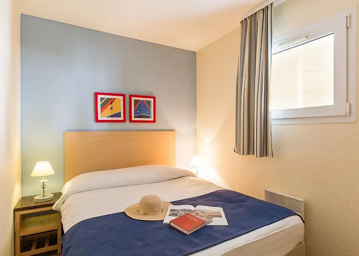 Апарт-отель Sowell Residences Le Port Трувиль-сюр-Мер